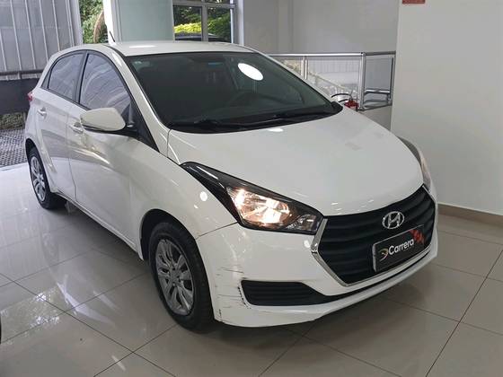 HYUNDAI HB20 1.6 COMFORT PLUS 16V FLEX 4P AUTOMÁTICO HYUNDAI HB20 1.6 COMFORT PLUS 16V FLEX 4P AUTOMÁTICO